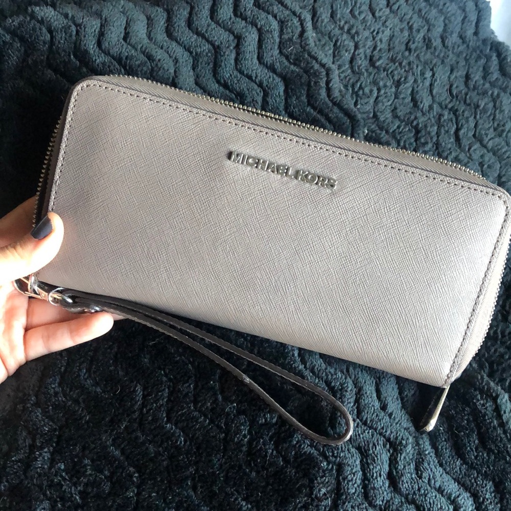 Michael Kors wallet